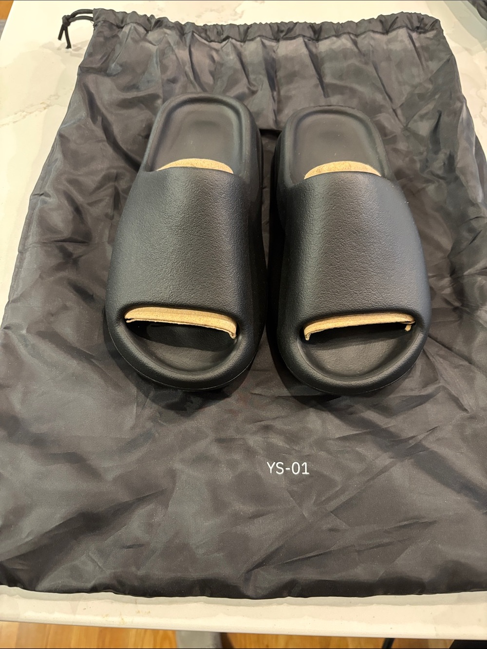 Yeezy Kids Black Slides